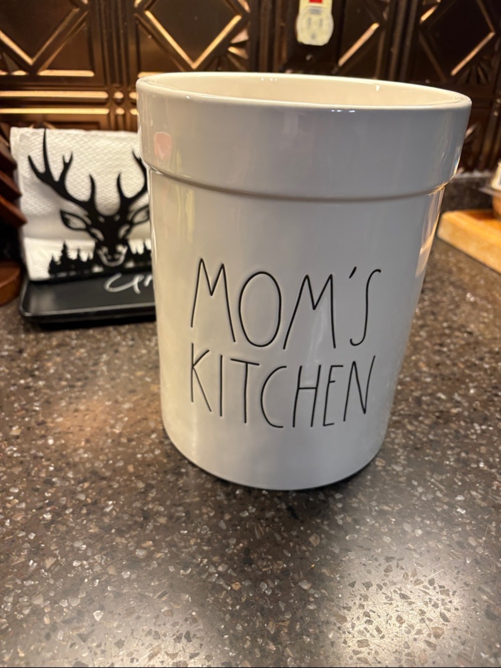 Rae Dunn Cream Ceramic 'MOM'S KITCHEN' Utensil Crock